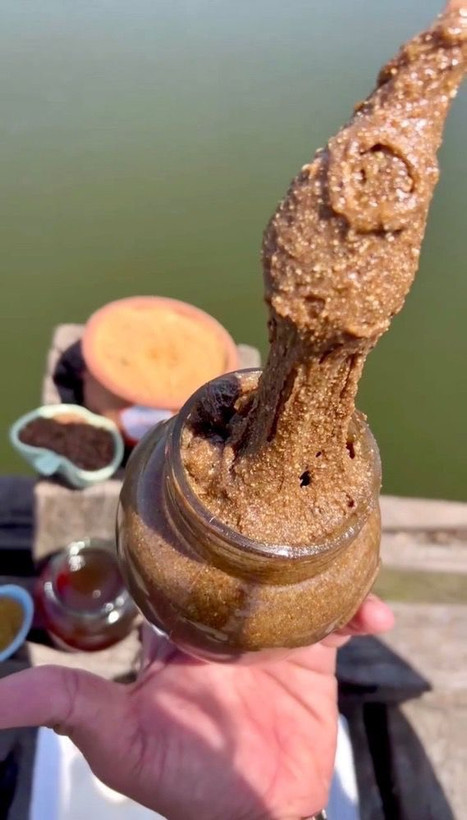 معجون گیاهی کلحر پاکستانی ترکیب ۱۶ گیاه و ژل رویال برای افزایش وزن سالم و عضلهسازی/یک کیلو